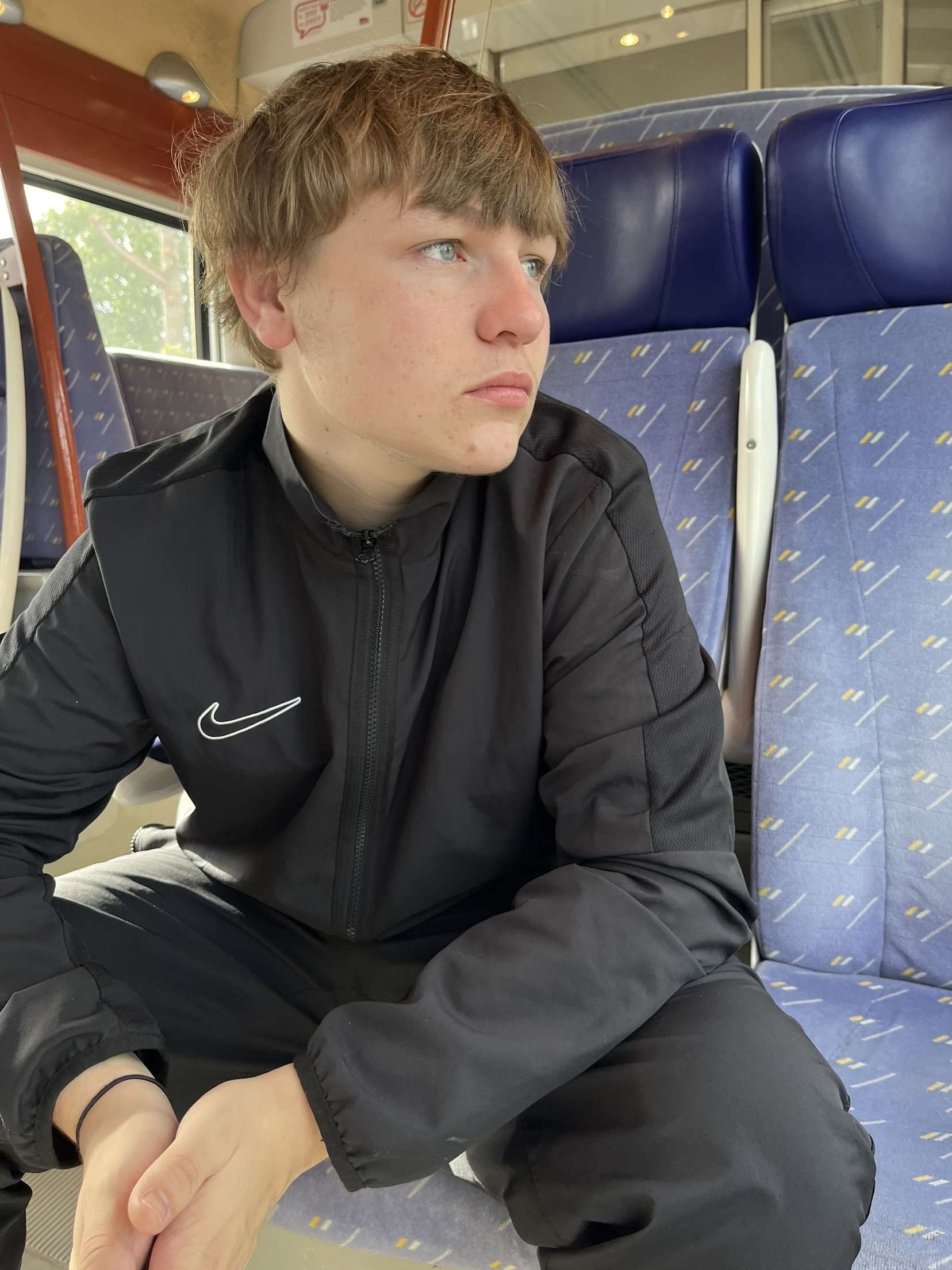 Perfil de Charles-victor